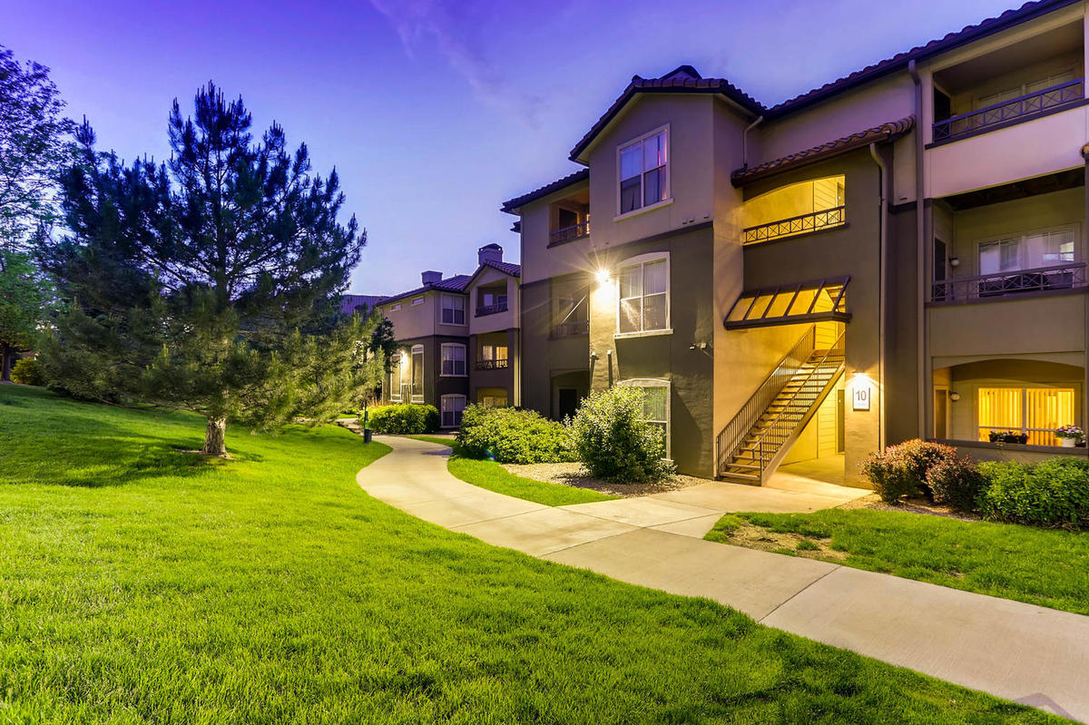 Village Creek Apartments Westminster Apartment Reviews And Ratings Ratemyapartments